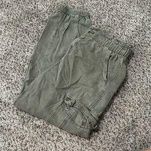 American Eagle cargo pants